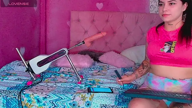 Snapshot of Lali_HOtt chatting on October 2025 03:43:01 PM Lali HOtt online show from October 2025 03:43:01 PM