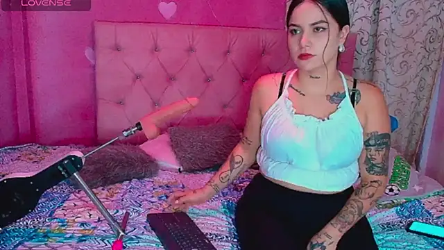 Snapshot of Lali_HOtt chatting on October 2025 06:40:02 PM Lali HOtt online show from October 2025 06:40:02 PM