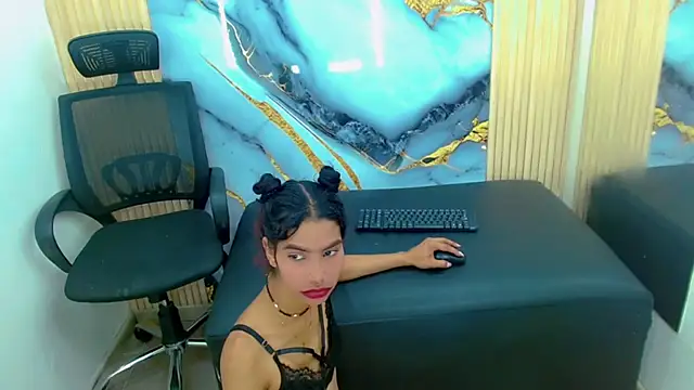 TifannyHott online show from September 2025 07:58:01 PM