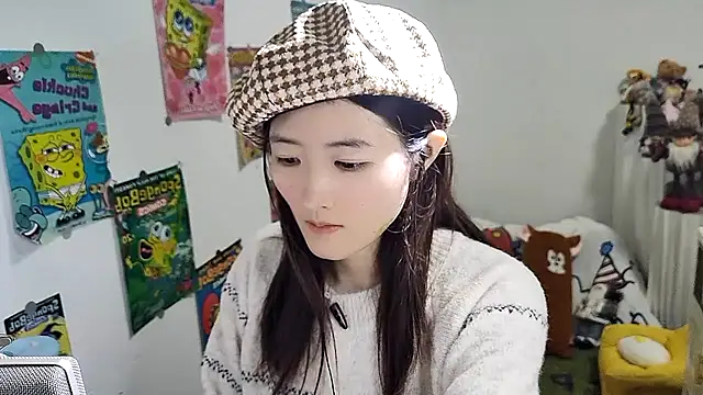 Moonlight-23 online show from October 2025 02:29:01 PM