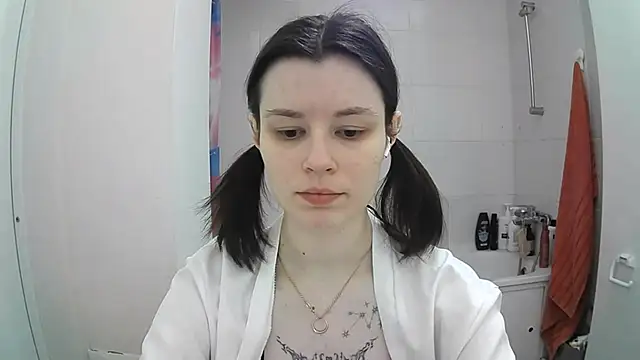 EdlinEngelby online show from October 2025 04:13:02 PM