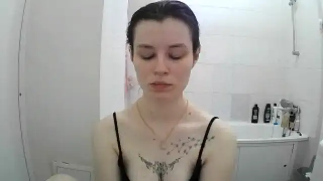 EdlinEngelby online show from November 2025 07:14:01 PM