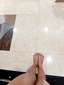 blueeyegirl22 online show from November 2025 09:18:01 PM