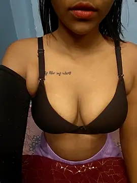 Snapshot of Ema-01 chatting on October 2025 05:22:02 PM Ema-01 online show from October 2025 05:22:02 PM