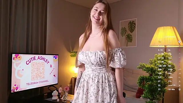 Luna Foxy online show from October 2025 11:40:01 AM