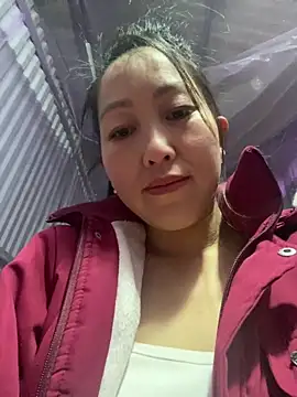 Huong-Ly online show from February 2026 02:10:02 AM