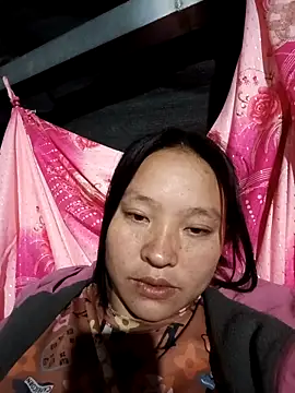 MuiNay online show from November 2025 12:44:02 PM