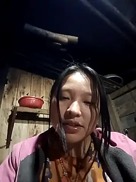 MuiNay online show from November 2025 10:52:02 AM