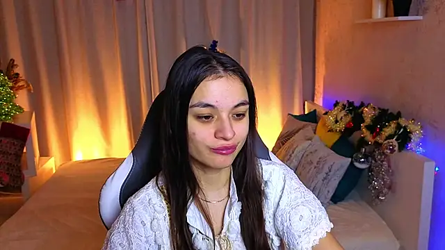 Leila Hefner online show from December 2025 02:42:01 AM