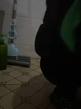 crhong666 online show from February 2026 12:52:02 AM