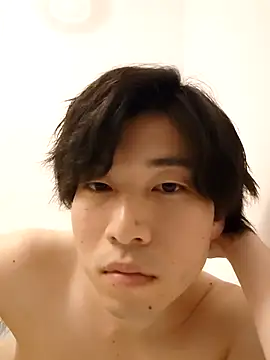 Snapshot of tanaka113 chatting on February 2026 03:09:01 PM tanaka113 online show from February 2026 03:09:01 PM