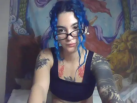 Snapshot of peetitefairy chatting on November 2025 04:02:02 AM peetitefairy online show from November 2025 04:02:02 AM