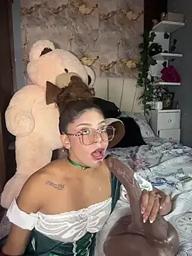 hannachris- online show from March 2026 11:20:02 PM