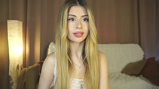 Snapshot of GeorginaHarn chatting on July 2026 08:05:01 AM GeorginaHarn online show from July 2026 08:05:01 AM
