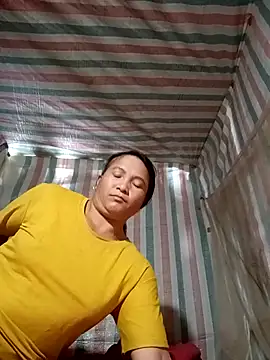 Snapshot of Love-Mama33 chatting on November 2025 11:48:01 PM Love-Mama33 online show from November 2025 11:48:01 PM