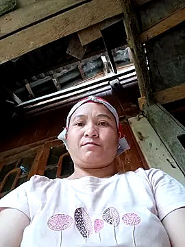 Snapshot of Love-Mama33 chatting on November 2025 04:07:01 AM Love-Mama33 online show from November 2025 04:07:01 AM