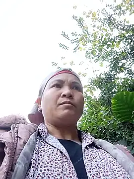 Snapshot of Love-Mama33 chatting on November 2025 12:54:02 AM Love-Mama33 online show from November 2025 12:54:02 AM