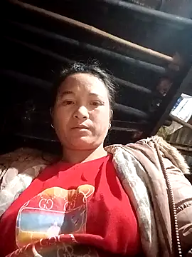 Snapshot of Love-Mama33 chatting on November 2025 11:13:02 AM Love-Mama33 online show from November 2025 11:13:02 AM