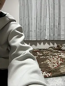 Snapshot of saku_channel chatting on April 2026 12:24:01 PM saku channel online show from April 2026 12:24:01 PM