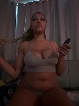 Sexxy S online show from October 2025 01:23:02 PM