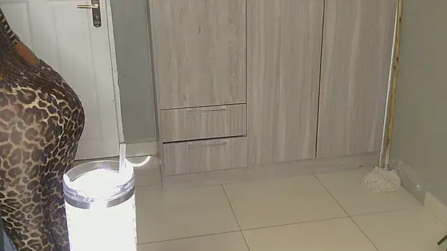 Snapshot of CherieBlushX chatting on February 2026 08:32:01 AM CherieBlushX online show from February 2026 08:32:01 AM