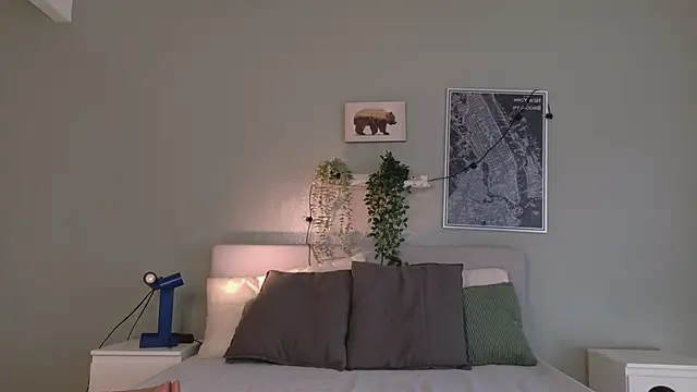 Nickifox   online show from December 2025 07:33:02 PM