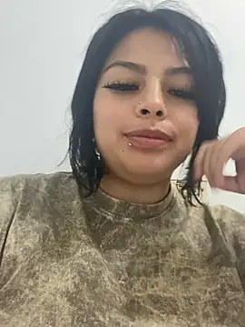 Lili milk20 online show from April 2026 07:06:02 PM