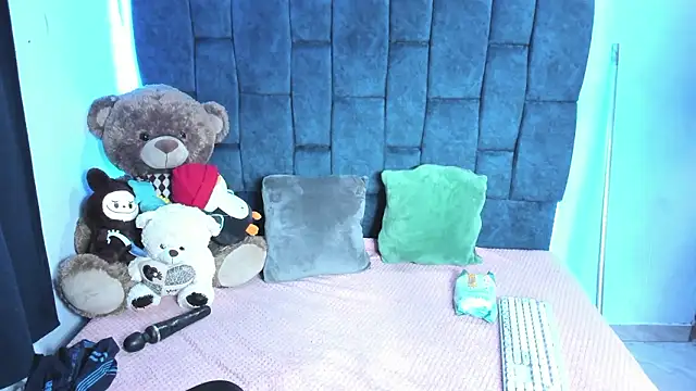 ValentinaKlean online show from February 2026 03:38:02 AM