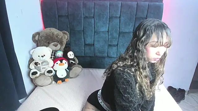 Snapshot of ValentinaKlean chatting on February 2026 03:02:01 AM ValentinaKlean online show from February 2026 03:02:01 AM