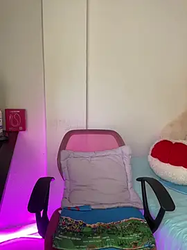 Snapshot of Zara_Bel chatting on March 2026 06:58:01 PM Zara Bel online show from March 2026 06:58:01 PM