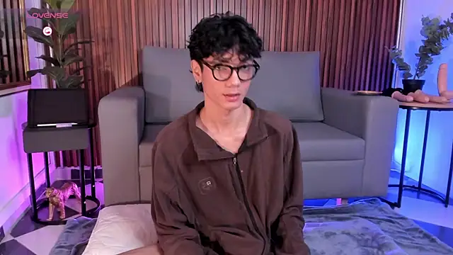 Snapshot of Phillicious__ chatting on February 2026 11:38:02 PM Phillicious online show from February 2026 11:38:02 PM