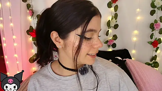 cutee andrea online show from December 2025 03:03:01 AM