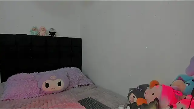 Snapshot of Tanit_Mora chatting on September 2025 04:58:02 AM Tanit Mora online show from September 2025 04:58:02 AM