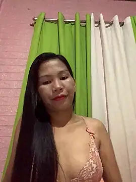 Snapshot of Cleo17 chatting on June 2026 01:45:01 PM Cleo17 online show from June 2026 01:45:01 PM