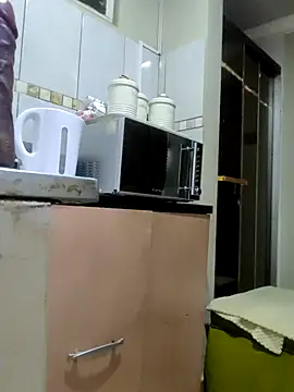 malaika1999 online show from October 2025 03:53:02 AM