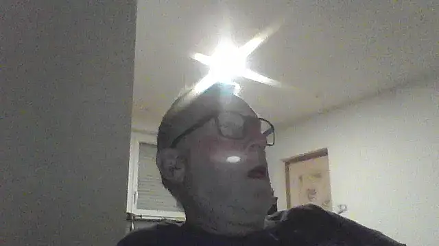 Snapshot of davv28 chatting on September 2025 02:33:02 AM davv28 online show from September 2025 02:33:02 AM