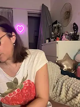 MarahWdsn online show from June 2026 03:38:02 PM