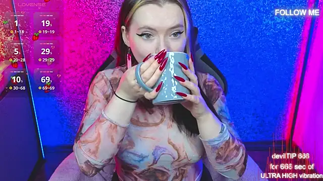 SadPotato  online show from October 2025 12:03:02 PM