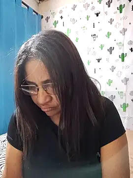 Avannay online show from October 2025 11:56:02 PM