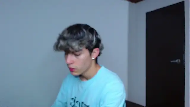 john vichenso online show from December 2025 09:00:01 PM