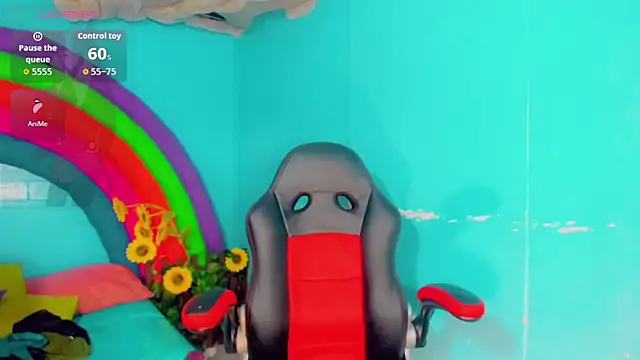 Britany montiel online show from November 2025 07:10:01 PM