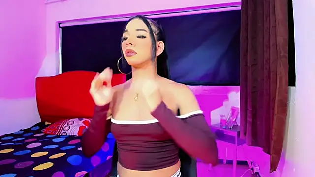 Britany montiel online show from April 2026 09:39:33 PM