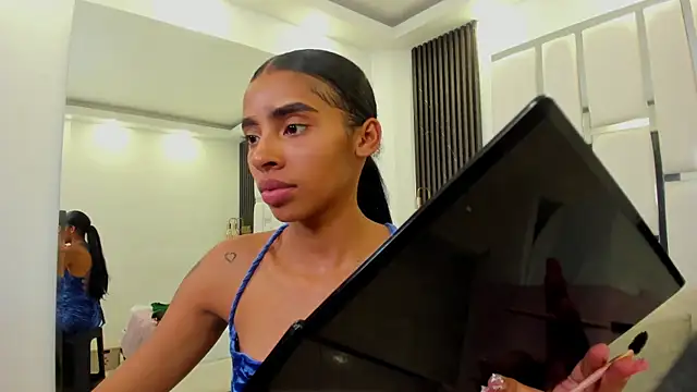 Snapshot of sarah_ashbourne chatting on October 2025 08:29:02 PM sarah ashbourne online show from October 2025 08:29:02 PM