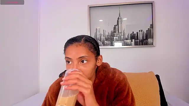 Snapshot of sarah_ashbourne chatting on November 2025 01:50:01 PM sarah ashbourne online show from November 2025 01:50:01 PM