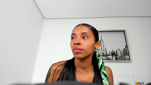 Snapshot of sarah_ashbourne chatting on December 2025 03:19:01 PM sarah ashbourne online show from December 2025 03:19:01 PM