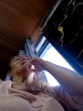 Lady 16 online show from February 2026 10:06:02 PM