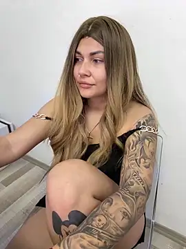 MiaKiittyy online show from June 2026 08:37:02 PM