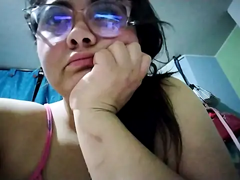 Snapshot of TifanyAmazinng chatting on September 2025 12:54:01 AM TifanyAmazinng online show from September 2025 12:54:01 AM