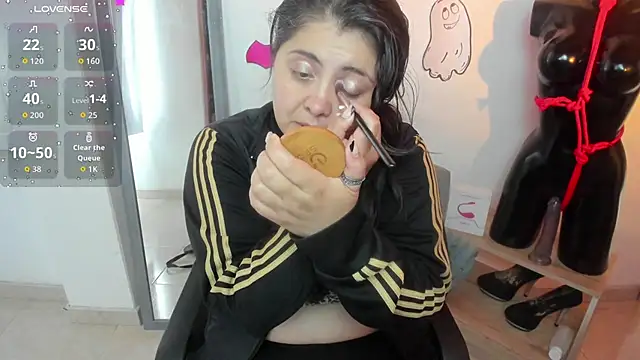 Snapshot of TifanyAmazinng chatting on October 2025 12:17:02 PM TifanyAmazinng online show from October 2025 12:17:02 PM