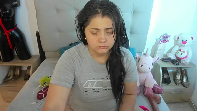 Snapshot of TifanyAmazinng chatting on November 2025 12:29:02 PM TifanyAmazinng online show from November 2025 12:29:02 PM